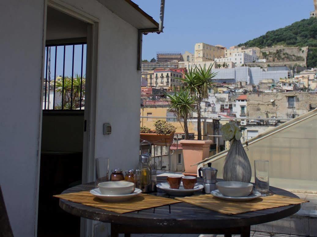 Sui Tetti Di Napoli Hotell Exteriör bild